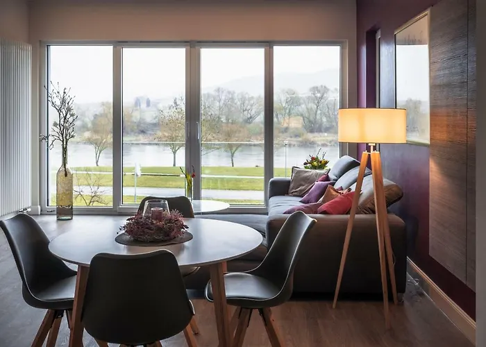 Mosel Palais * Ürzig